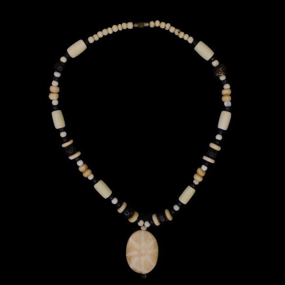 Vintage Natural Stone Wood Beads Pendant with Sun Necklace - Picture 2 of 8